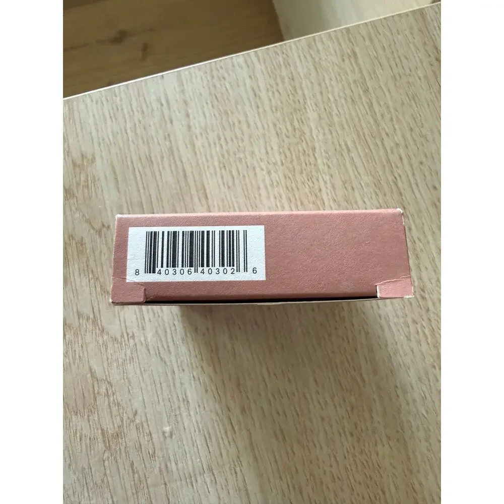 $38 New ILIA Soft Focus Blurring Blush - Sensation
